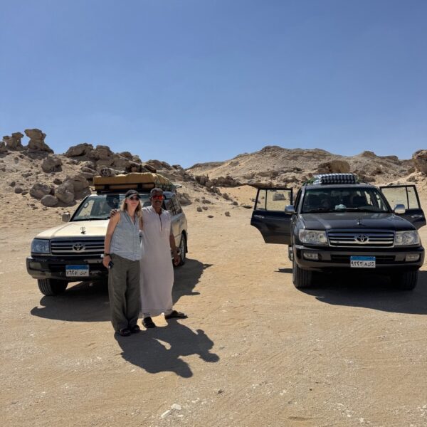 2-Day White Desert camping tour and Black Desert safari from Cairo