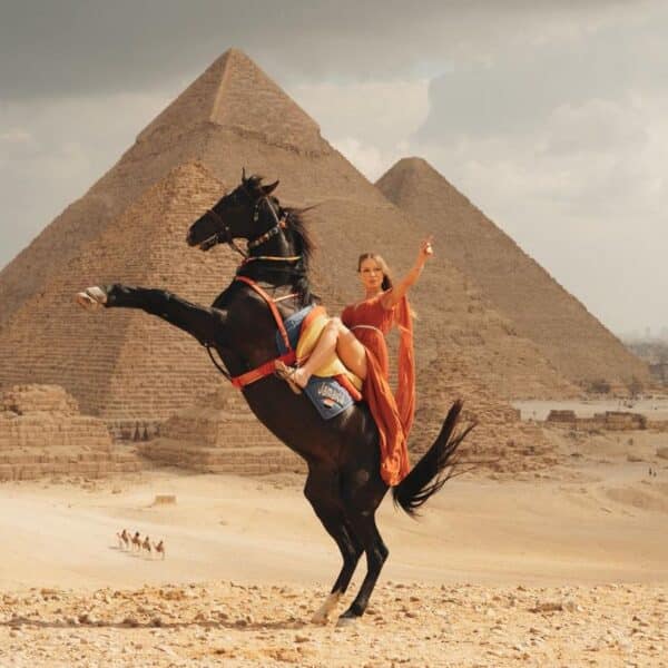 4 Days Giza Pyramids and Wadi El Hitan Tour | Alexandria Escape