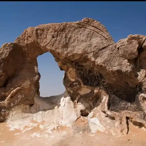 Sparkling quartz formations at Crystal Mountain during a 3-day White Desert camping tour in Egypt